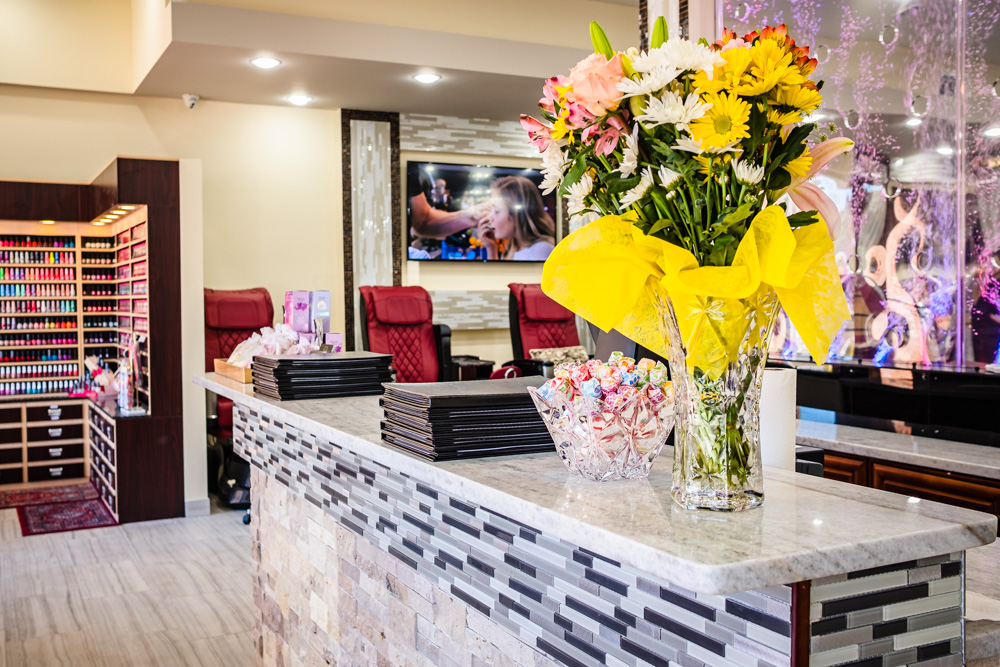 Lavish Nail Lounge nail photo 4